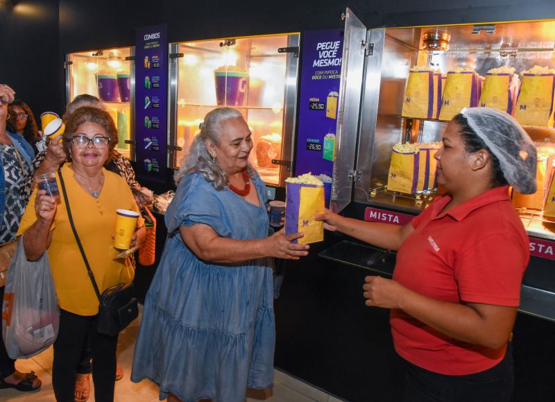 Sessão Cinema 60 + com Idosos CRAS Ananindeua No Shopping Metrópole