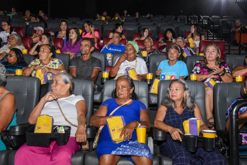 Sessão Cinema 60 + com Idosos CRAS Ananindeua No Shopping Metrópole