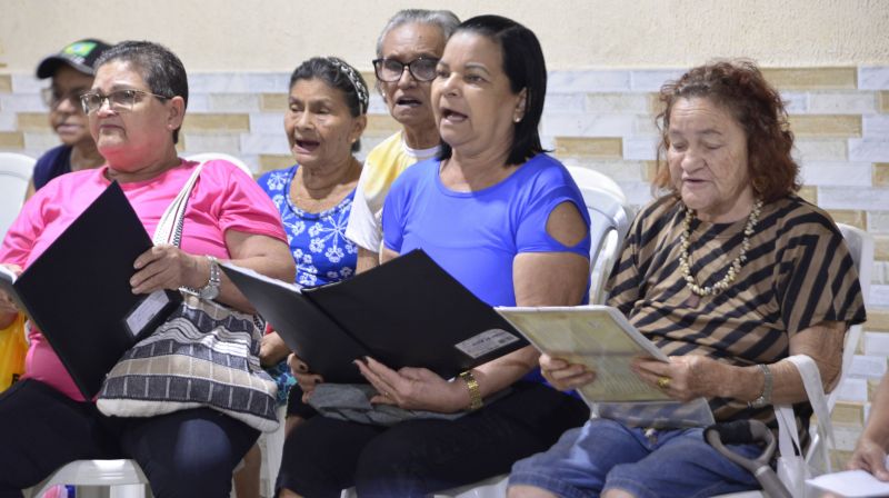 Ação no CRAS Distrito na rua Manoel de Souza na Heliolandia