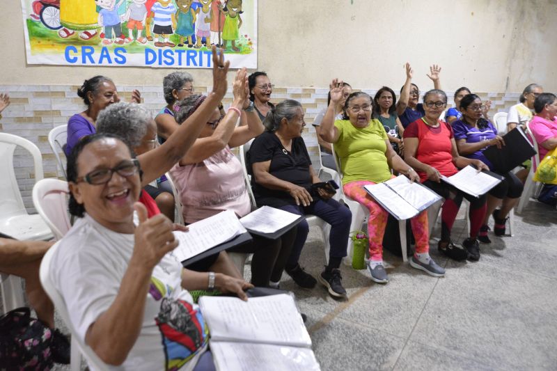 Ação no CRAS Distrito na rua Manoel de Souza na Heliolandia