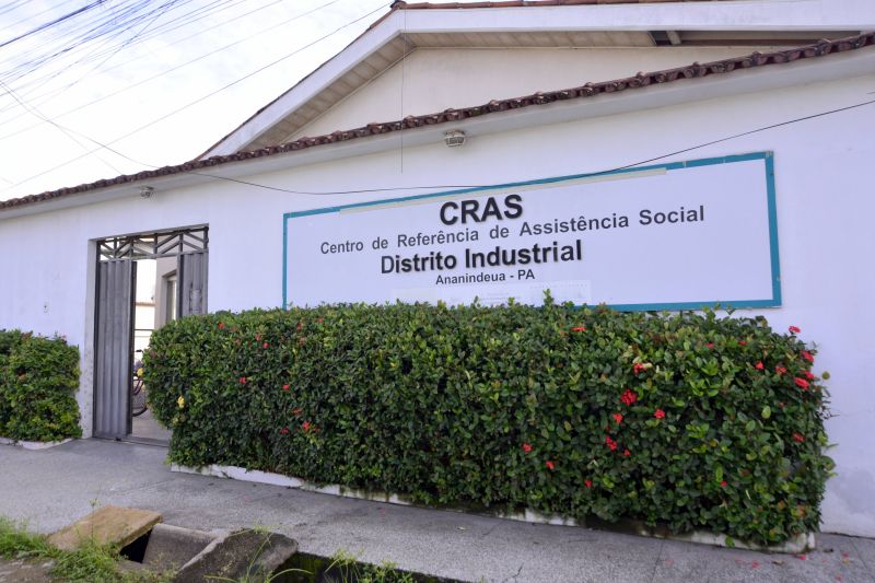 Ação no CRAS Distrito na rua Manoel de Souza na Heliolandia