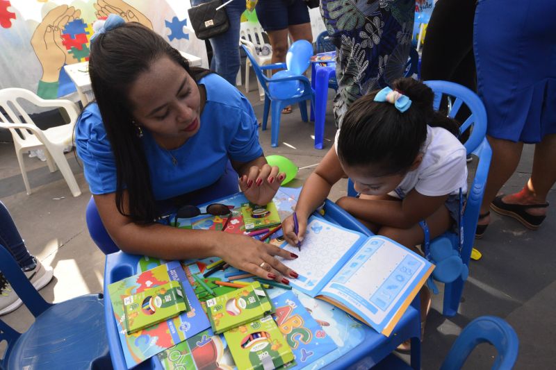 Manhã alegre e conscientização sobre autismo no parque Cultural Vila Maguary