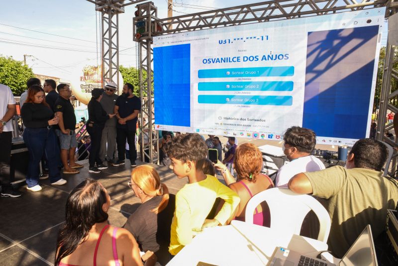 Ação do Programa Prefeitura em Movimento na Arterial 18