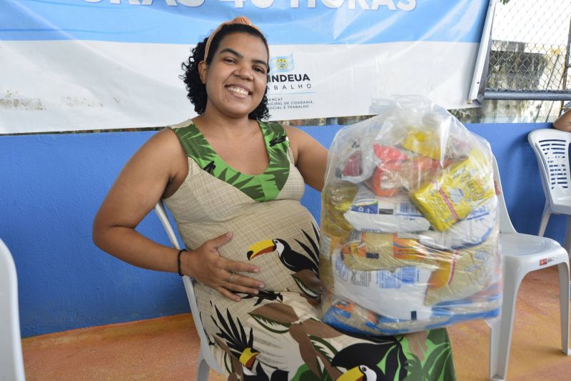 Entrega de 1.000 apoios alimentares para as Mães acompanhadas pelos CRAS