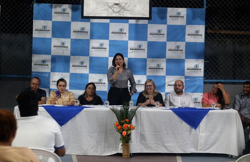 Audiência Pública do PPA e LOA na escola Maria Estelita Barbosa no conjunto Júlia Sefer