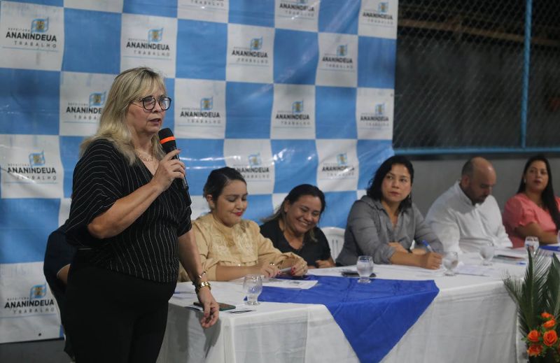 Audiência Pública do PPA e LOA na escola Maria Estelita Barbosa no conjunto Júlia Sefer