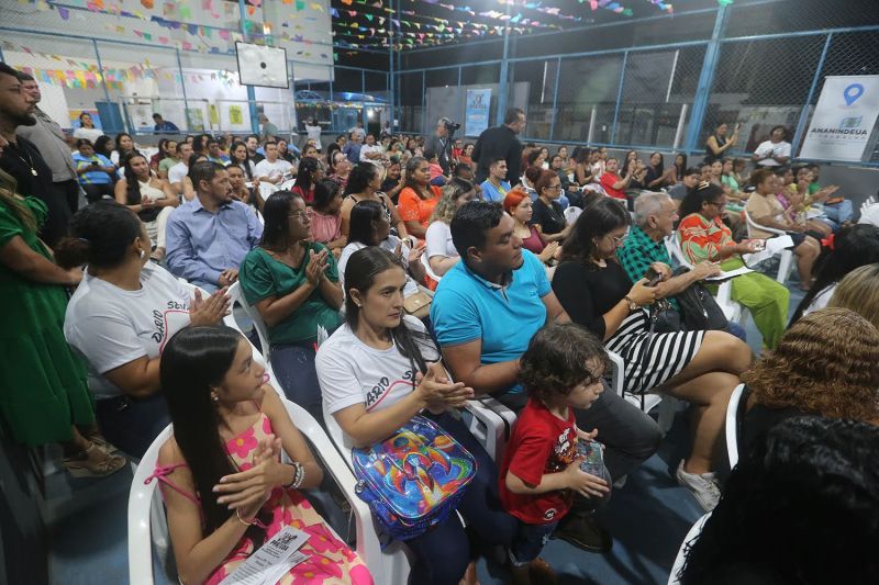 Audiência Pública do PPA e LOA na escola Maria Estelita Barbosa no conjunto Júlia Sefer