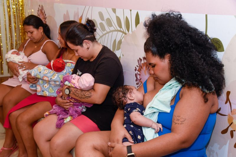 Mamaço na maternidade Sagrada Família