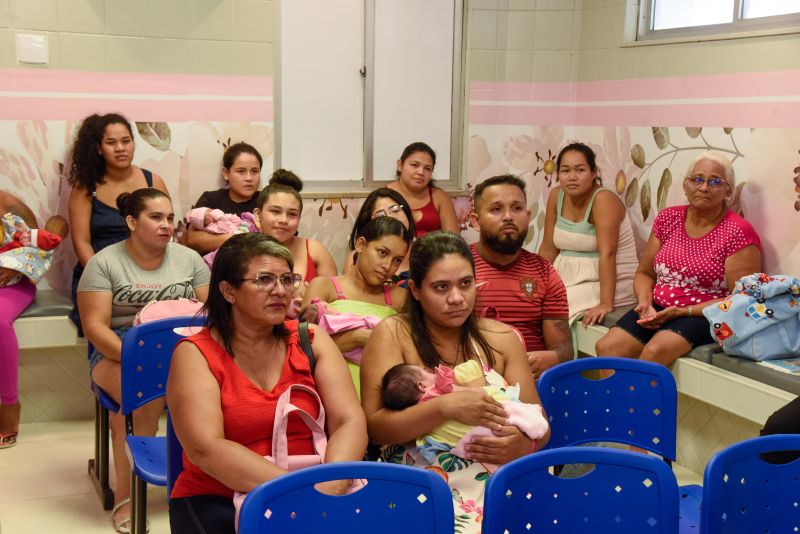 Mamaço na maternidade Sagrada Família