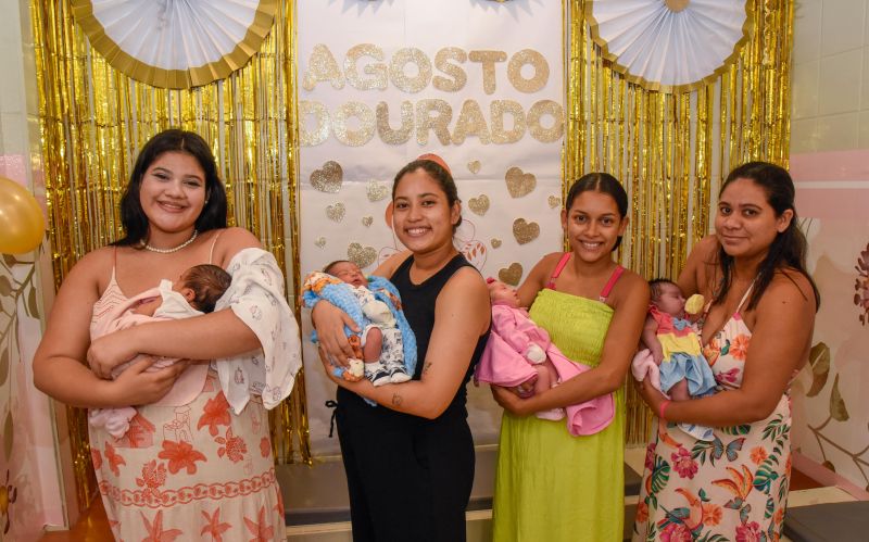 Mamaço na maternidade Sagrada Família