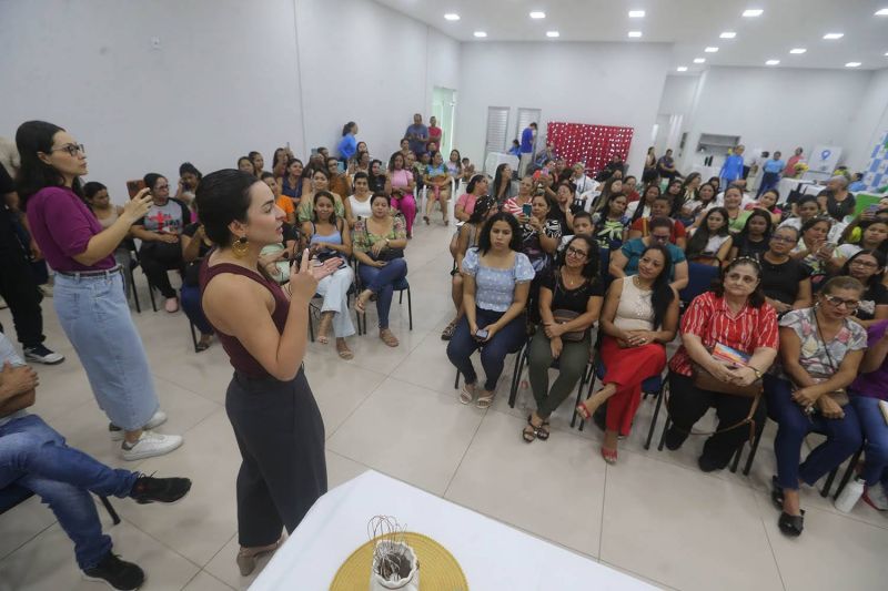 Lançamento do curso doces que encantam no auditório da ACIA