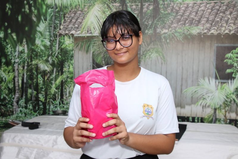 Entrega de benefício eventual no CRAS Curuçambá