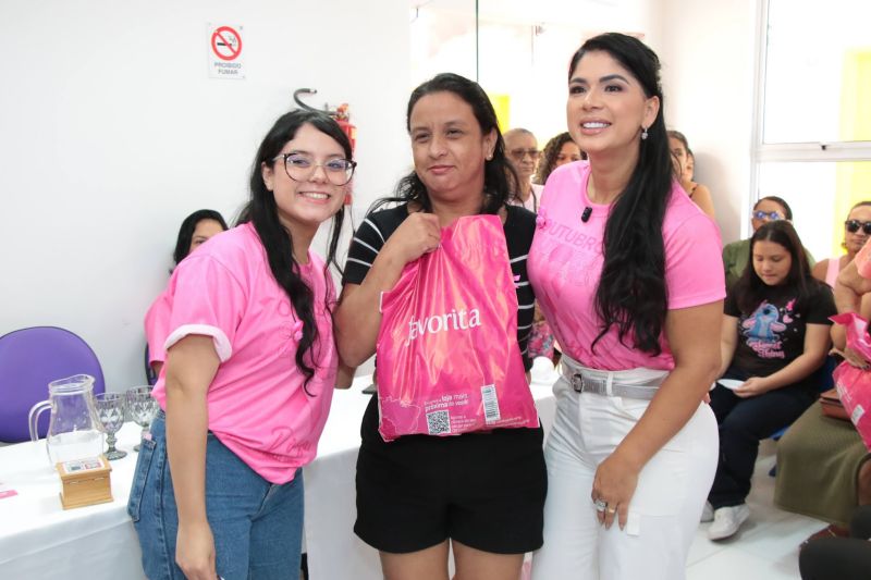 Ação em alusão ao Outubro Rosa