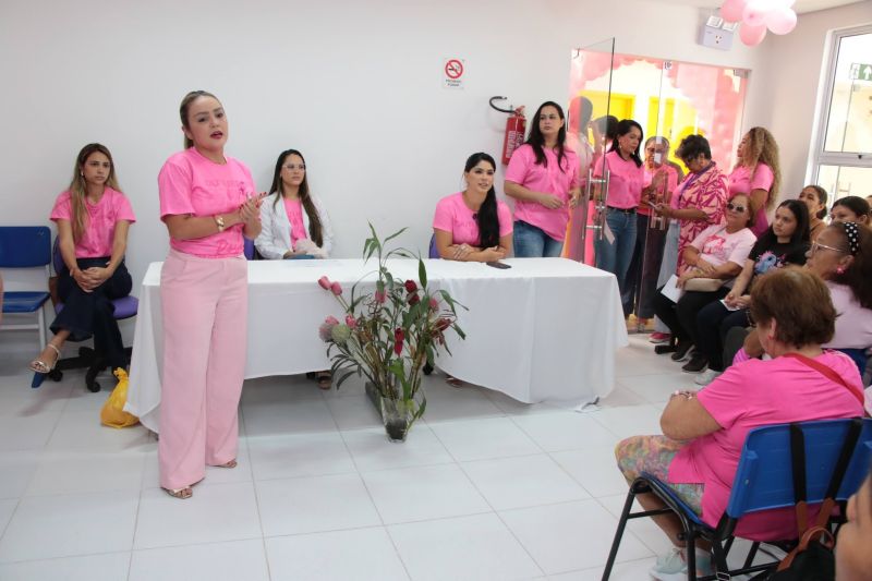 Ação em alusão ao Outubro Rosa