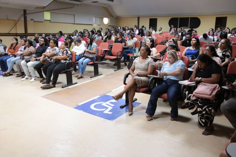 Capacita Suas e entrega de prêmios no auditório Unama BR