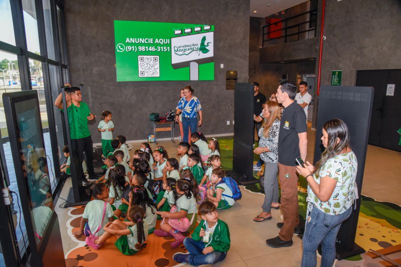 Visita guiada no parque Vila Maguary dos alunos da escola Gregório de Almeida Brito