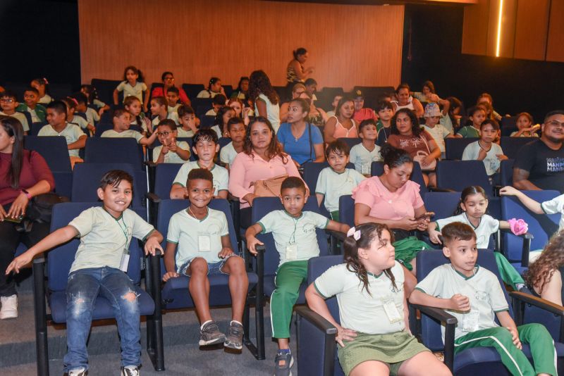 Visita guiada no parque Vila Maguary dos alunos da escola Gregório de Almeida Brito