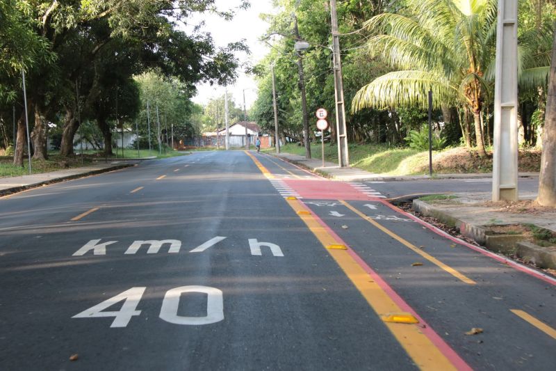 Inauguração de pavimentação asfáltica na avenida Coletora no conjunto Júlia Seffer