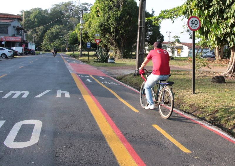 Inauguração de pavimentação asfáltica na avenida Coletora no conjunto Júlia Seffer