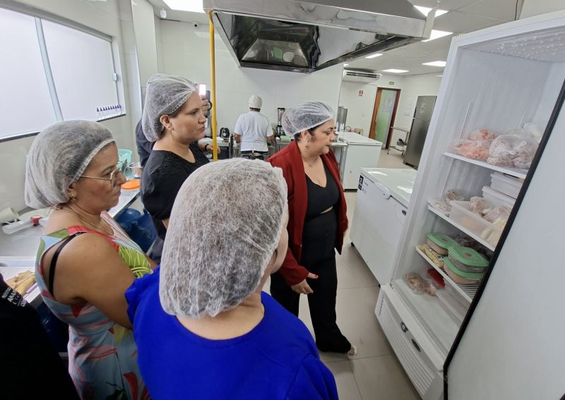 Certificação Doces que Encantam na Caramella avenida três corações