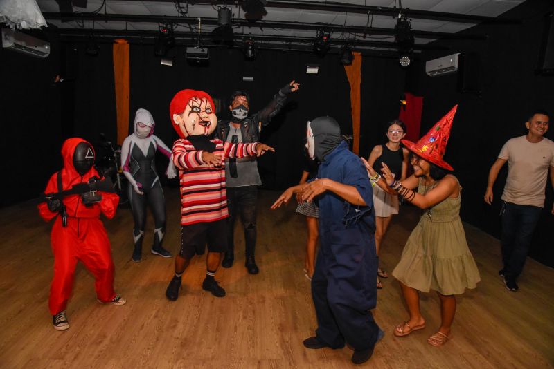 Halloween no Céu das Artes