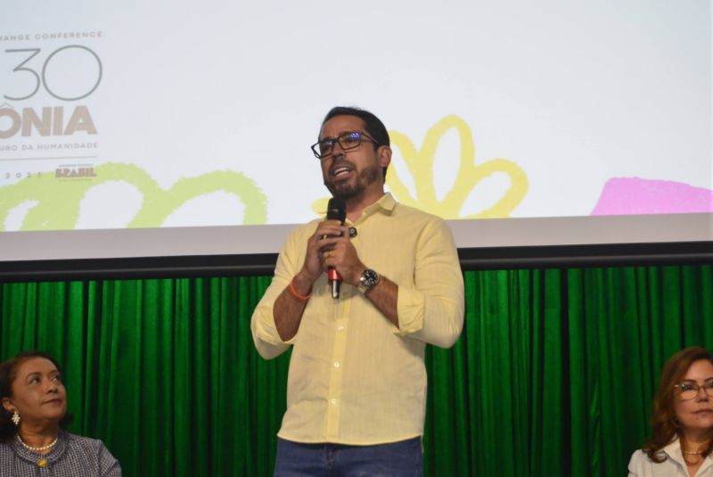 Lançamento do plano de Ação de Proteção da Criança e do Adolescente do Município de Ananindeua, durante a COP no teatro municipal de Ananindeua