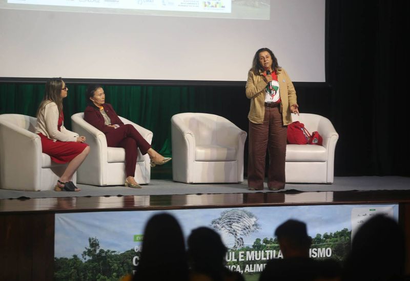 Fórum Internacional Pré-COP 30 no Teatro Municipal
