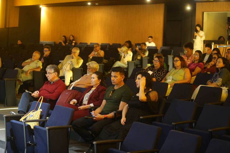 Fórum Internacional Pré-COP 30 no Teatro Municipal