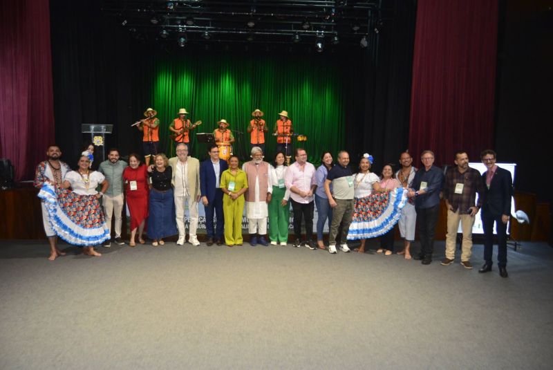 Fórum Internacional Pré-COP 30 no Teatro Municipal