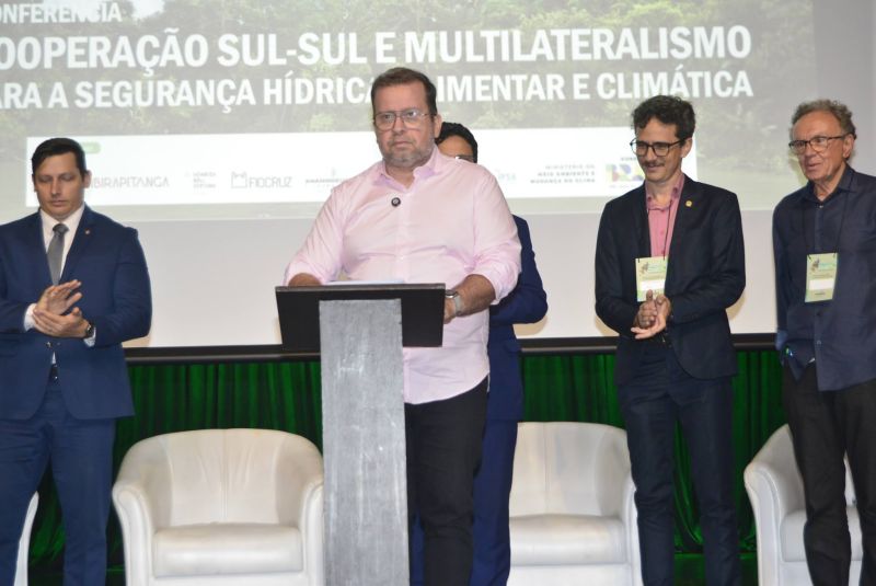 Fórum Internacional Pré-COP 30 no Teatro Municipal