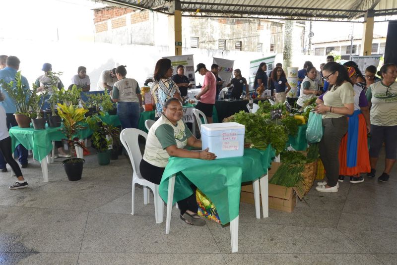 Feira de Agricultura Familiar e Povos Tradicionais no Rotary Club de Ananindeua