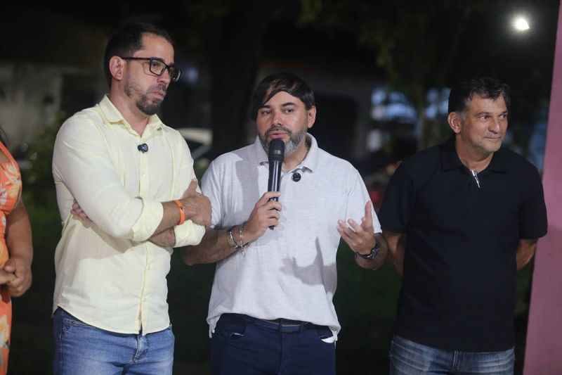 Entrega títulos de propriedade na estrada do Icui Guajará Il