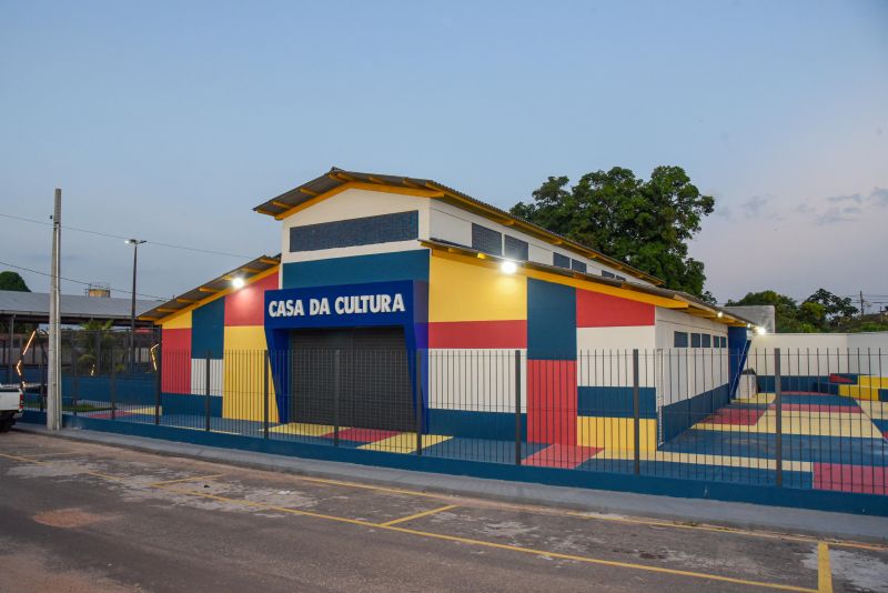 Praça Parque das Águas e Casa da Cultura em Águas Lindas