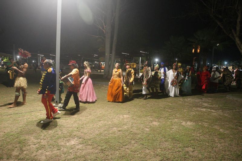 O Herdeiro Cativo do Reino de Mamwe, pauta Racial no teatro Municipal