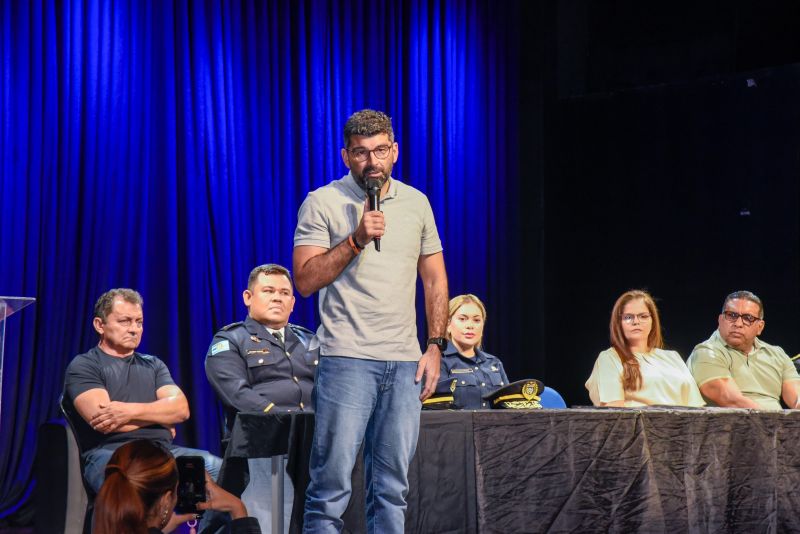 Aula Inaugural de capacitação do porte institucional no teatro Municipal