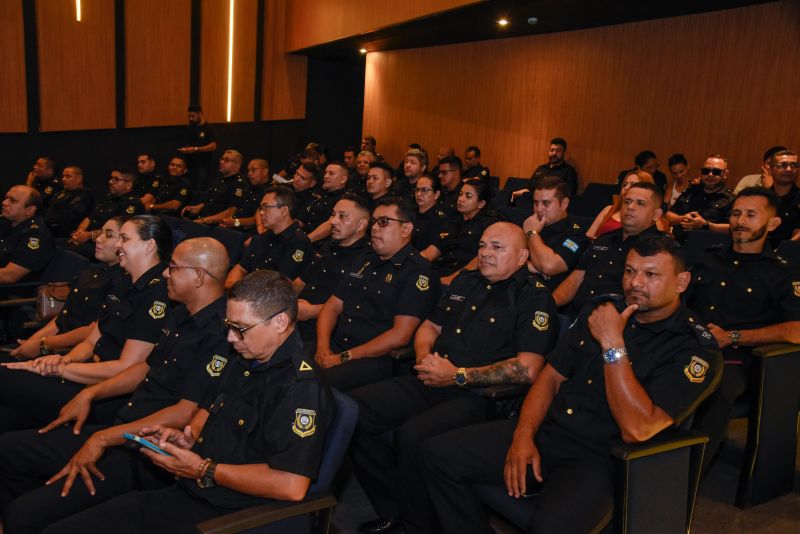 Aula Inaugural de capacitação do porte institucional no teatro Municipal