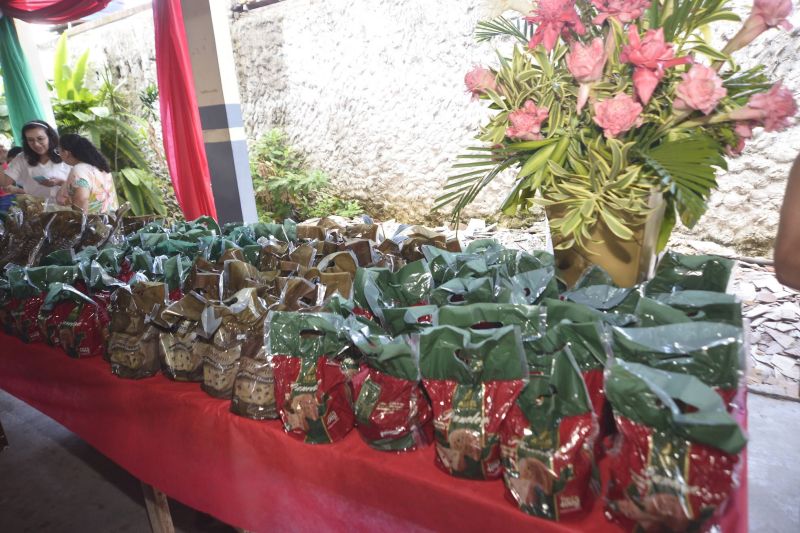 Culminância de Natal CRAS e CREAS na Igreja Matriz