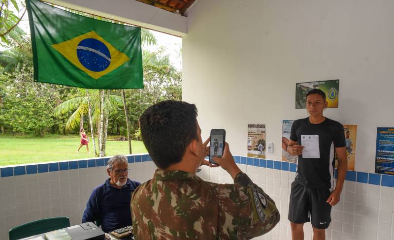 Alistamento militar. 
