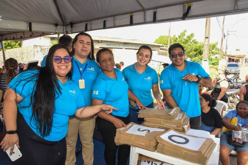 Servidores do setor de regularização fundiária da SEHAB.