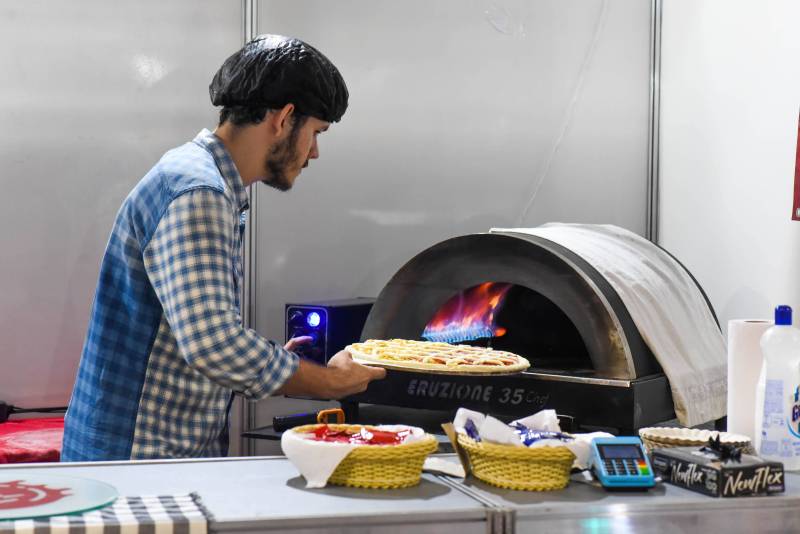 Várias opções de gastronomia.