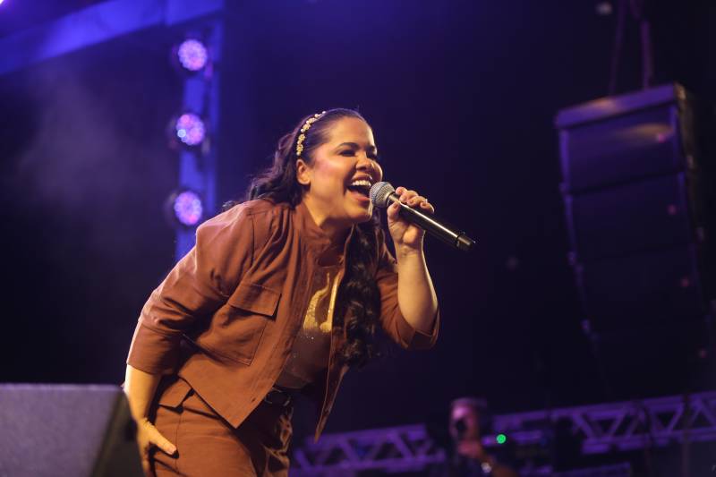 Cantora Cassiane