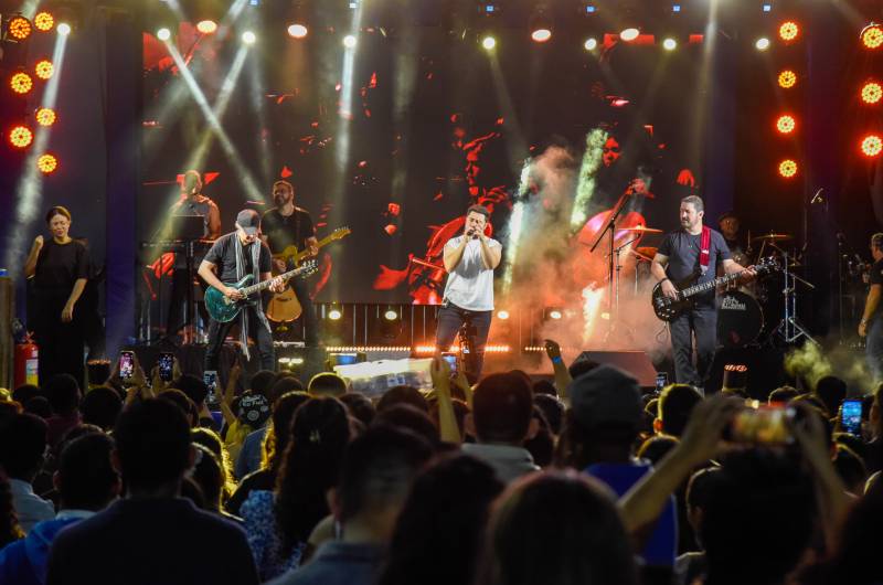 Banda Rosa de Saron