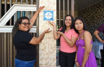 galeria: Entrega de casa reformada através do Programa Morar Bem, na rua das Castanheiras no Floresta Park