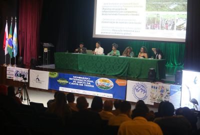 galeria: Encerramento do Fórum Internacional Cop 30 no teatro Municipal