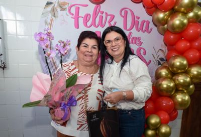 notícia: Dia das Mães é celebrado de forma emocionante na SEGEF
