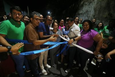notícia: Comunidade do Vasquinho comemora ruas pavimentadas no Curuçambá