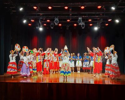 notícia: Teatro Municipal de Ananindeua abre o mês junino com carimbó e tradição
