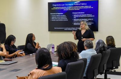 notícia: Profissionais discutem diretrizes sociais, econômicas, ambientais e institucionais para o PPA 2026–2029 e LOA 2026 em Ananindeua
