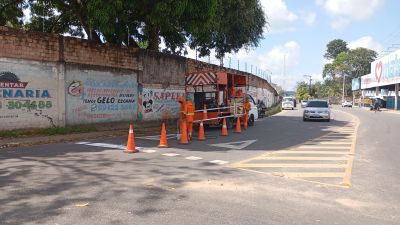 notícia: SEMUTRAN revitaliza sinalização de preferência no bairro Jaderlândia