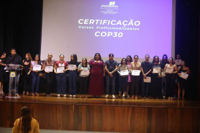 notícia: Ananindeua forma novos profissionais em cursos EAD e reforça compromisso com a COP 30